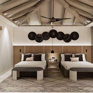 Club Azure Queen Bungalow Two Queen Beds Oceanfront
